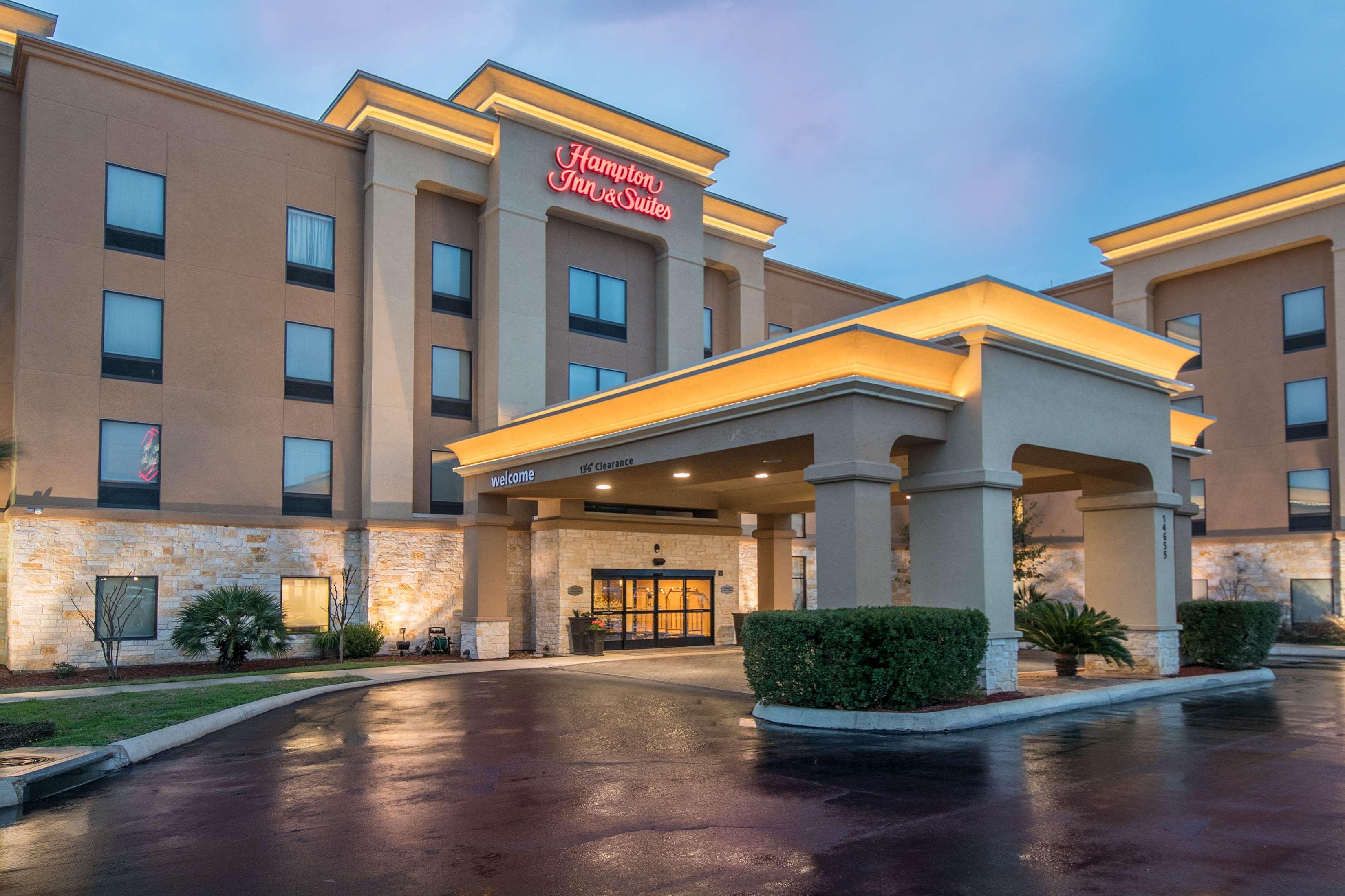 Hampton Inn & Suites Selma-San Antonio/Randolph Afb Exterior photo