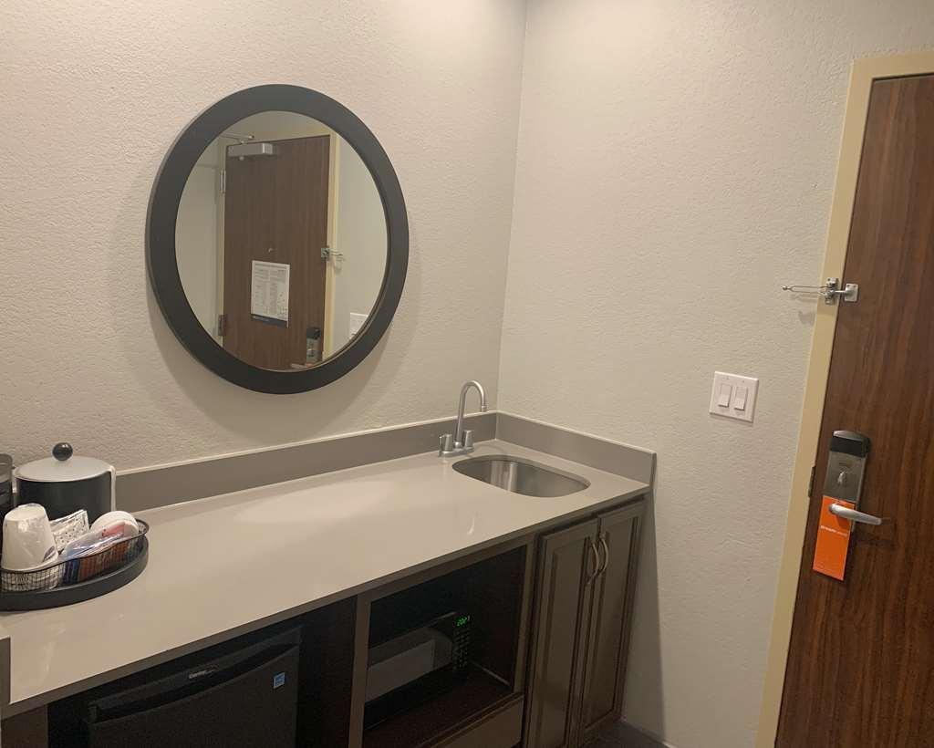 Hampton Inn & Suites Selma-San Antonio/Randolph Afb Room photo